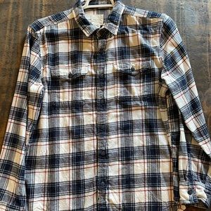 Men’s American Eagle button down shirt